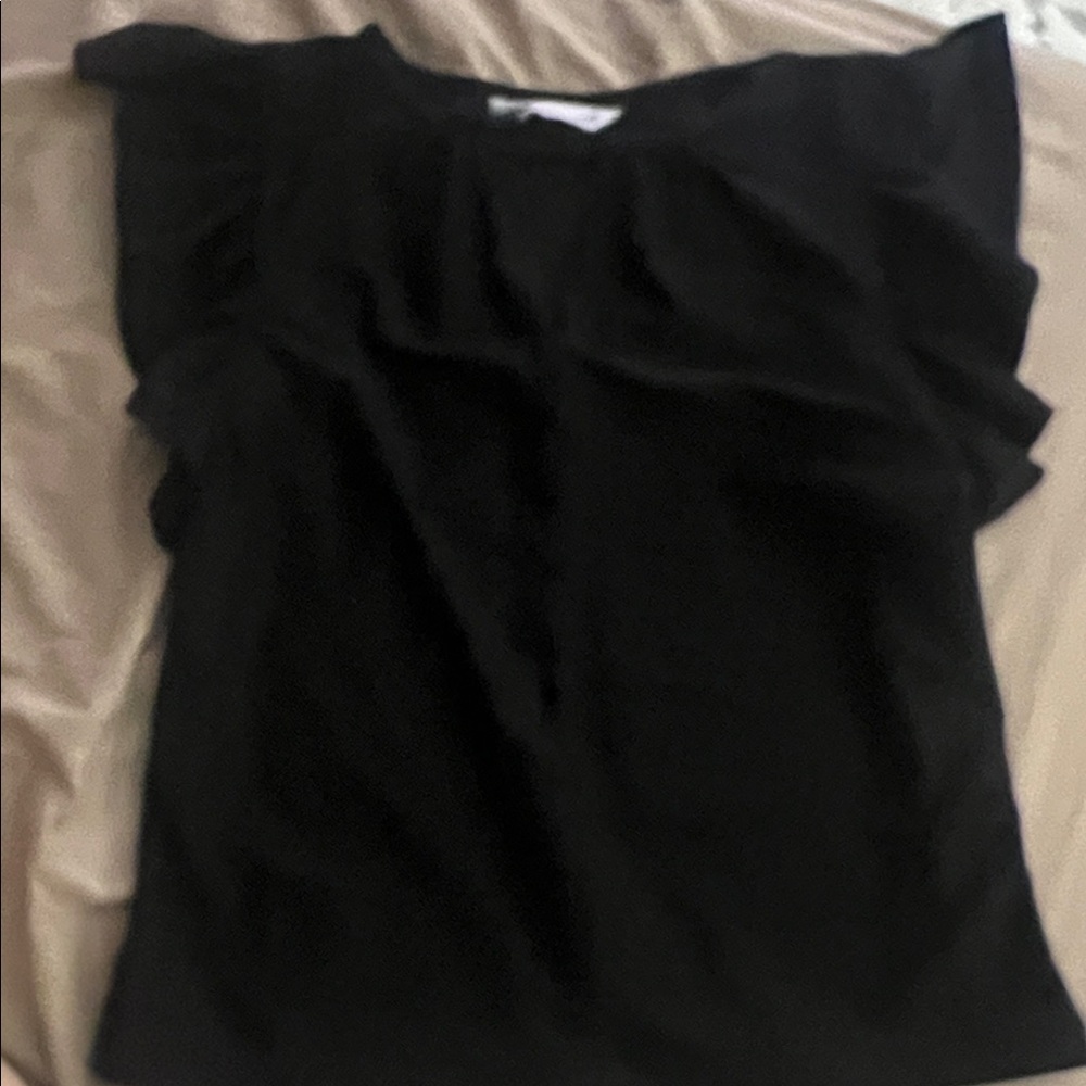 SO Black Ruffled Short Sleeve Top